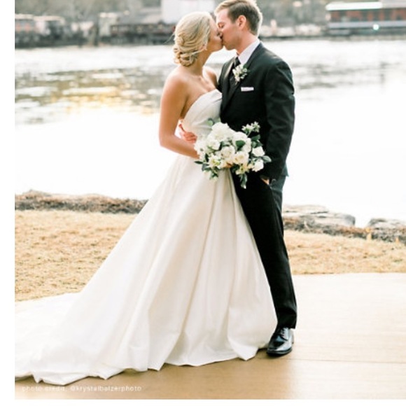 NWT Jenny Yoo Carrington Gown (Ivory) - Picture 3 of 10